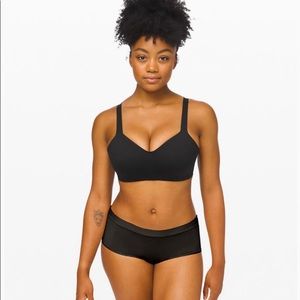 32C Lululemon Hold True Bra